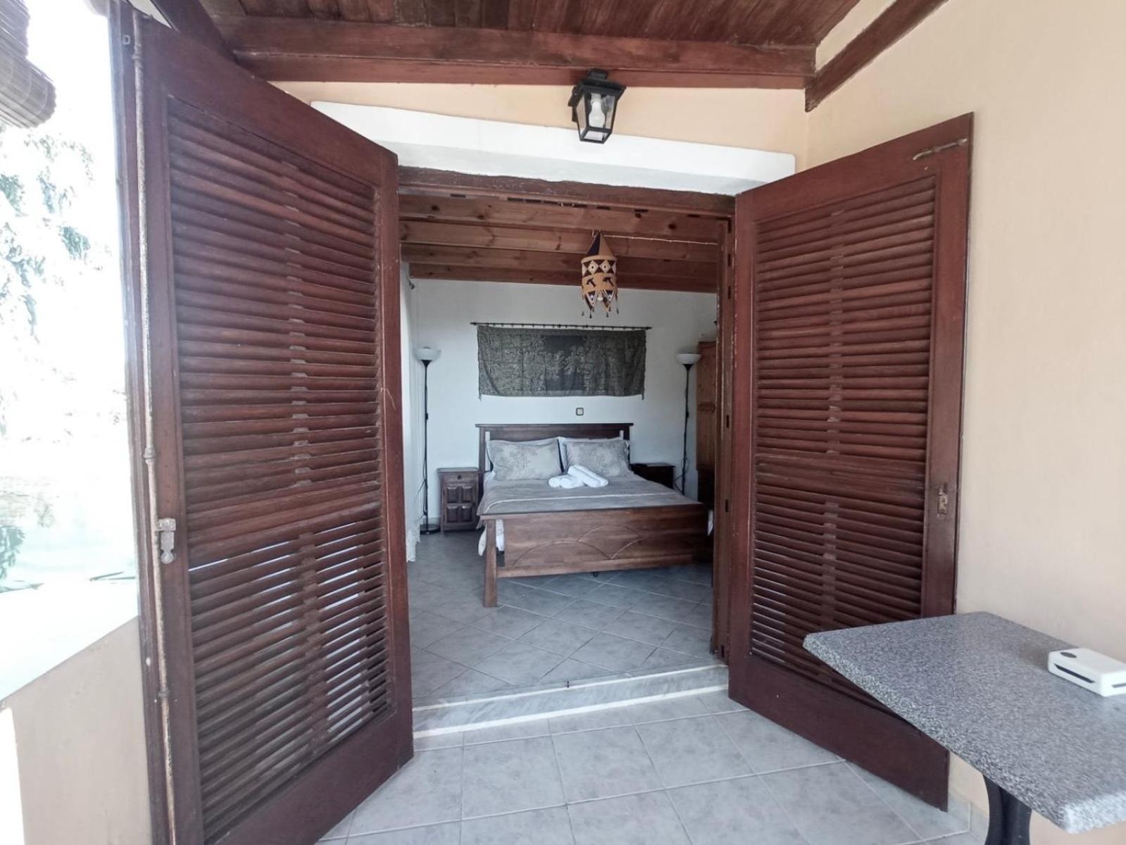 Marina House Next To Halikounas Beach ภายนอก รูปภาพ